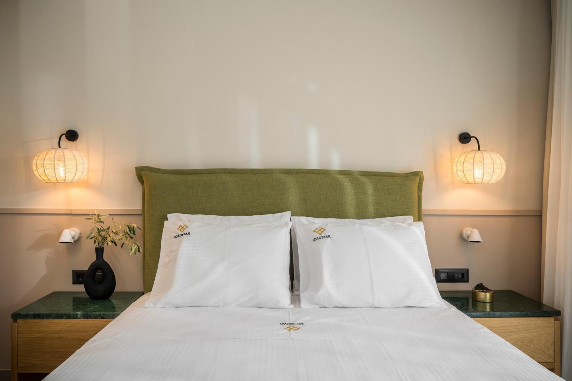Loadstar Rooms & Suites 库托卡利恩 外观 照片